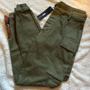 women’s green cargos